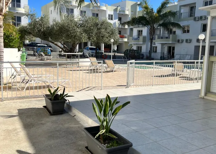 アパート Oceania Bay Village Pyla ラルナカ